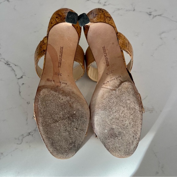 MANOLO BLAHNIK Tan Cork Sandals, size 6.5 - Picture 7 of 16
